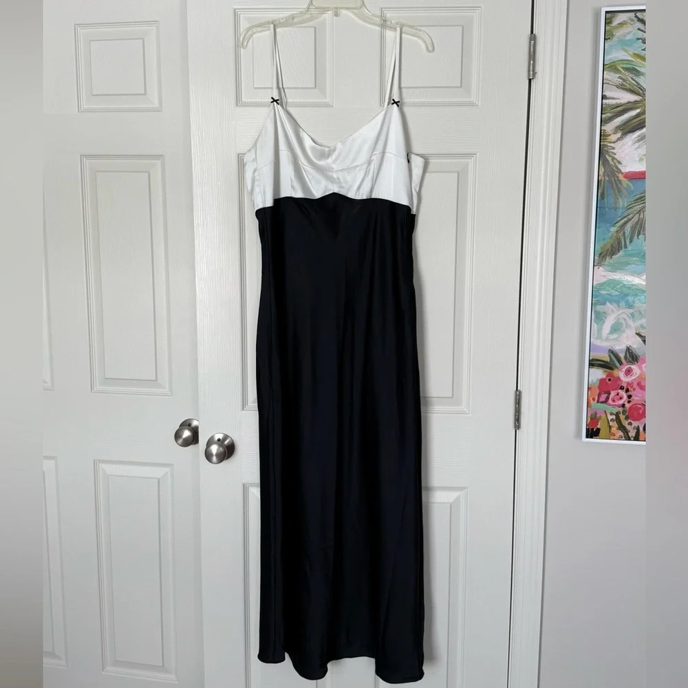 Abercrombie & Fitch Julia Slip Contrast Bodice Maxi Dress Black and White